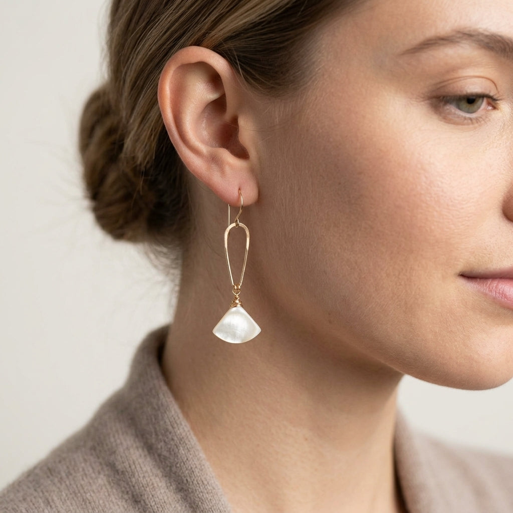 Bombay Earrings - Mother of Pearl