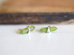 Crest Studs - Peridot