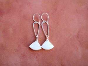 Bombay Earrings - Mother of Pearl