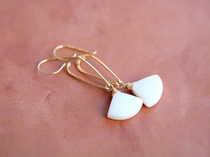 Bombay Earrings - Mother of Pearl
