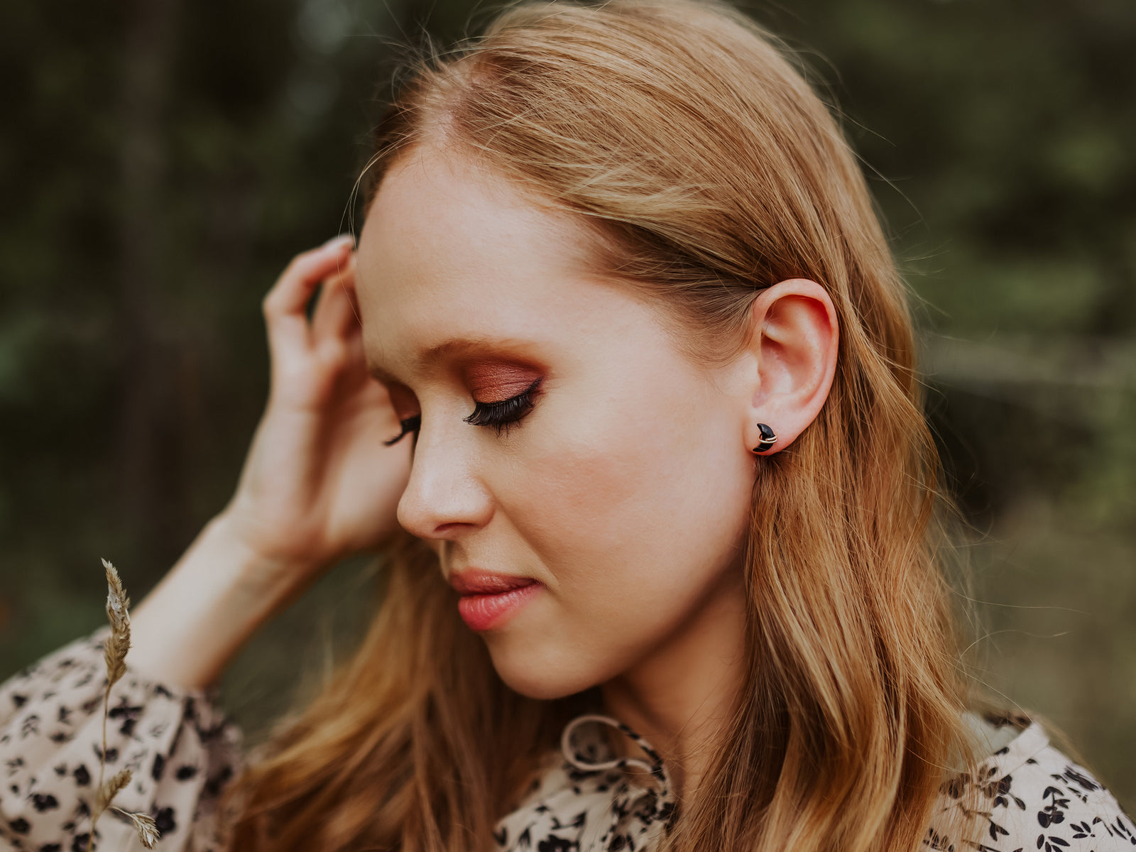 Mini Moonbeam Studs - Black Agate