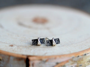 Baguette Studs - Black Sunstone