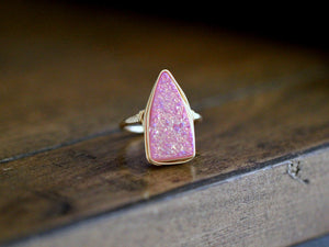 Insignia Ring - Sweet Pea