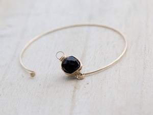 Onyx Bezel Wrapped Bracelet - Black