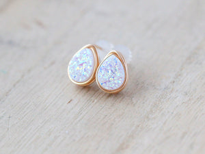 Druzy Teardrop Studs - Confetti Cream