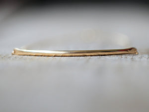 Modern Bar Choker