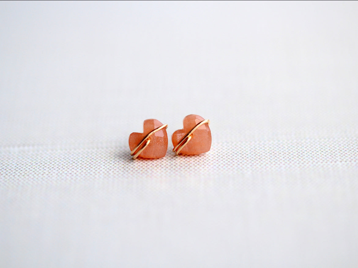 Heart Studs - Peach Moonstone